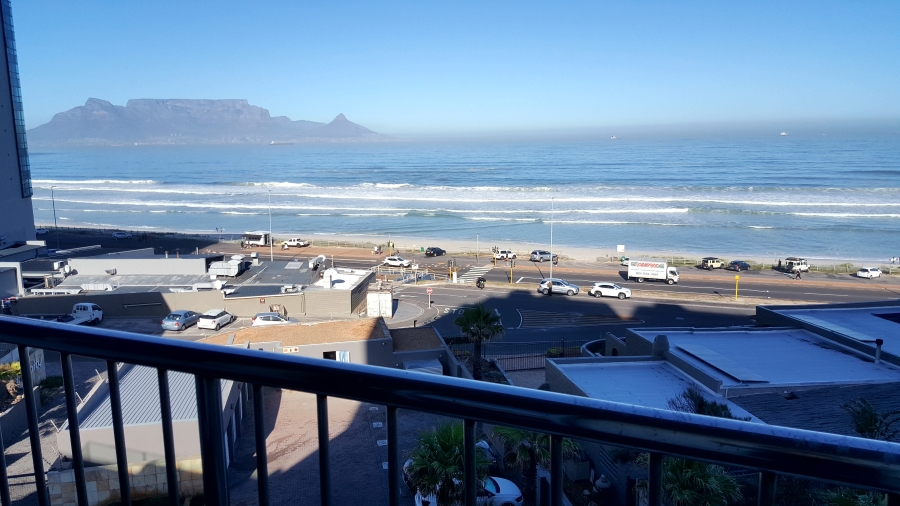 2 Bedroom Property for Sale in Bloubergrant Western Cape